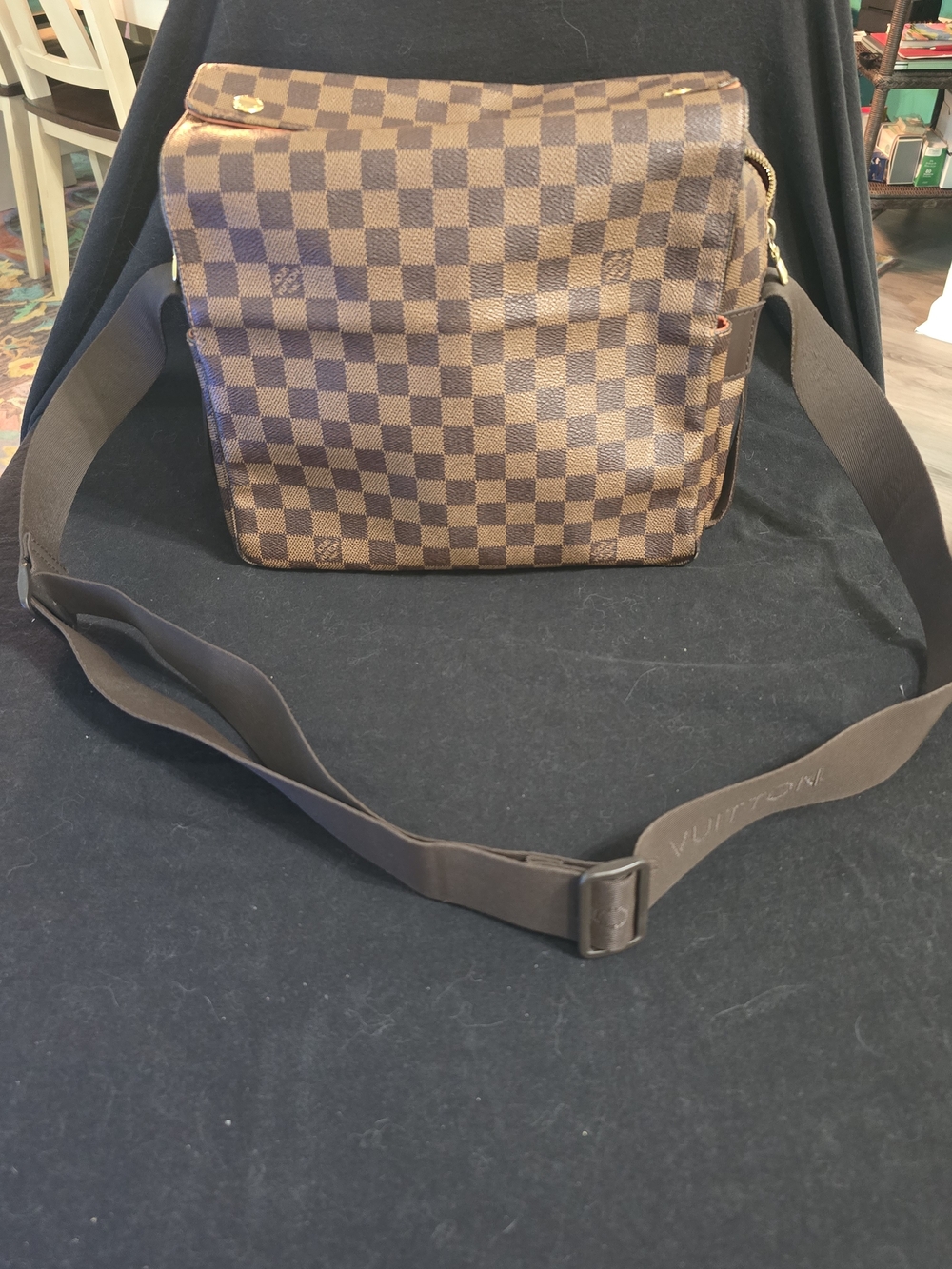 Louis Vuitton Damier Ebene Canvas Messenger Bag